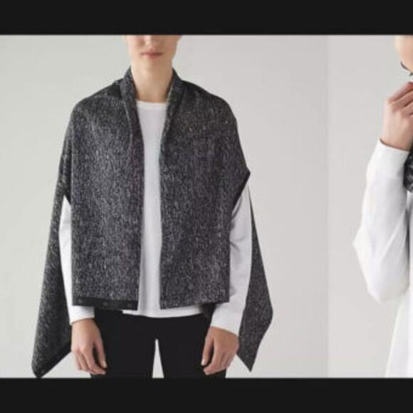Lululemon Vinyasa Wrap Scarf Black White Athletic Size OS - Picture 1 of 8